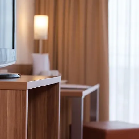 Hotel Western Frankfurt Airport 4*