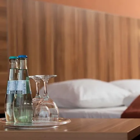 Western Frankfurt Airport 4*