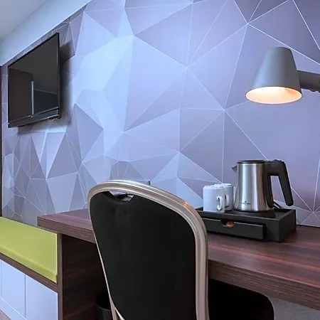 Western Frankfurt Airport 4*