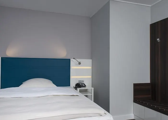 Western Frankfurt Airport Отель 4*