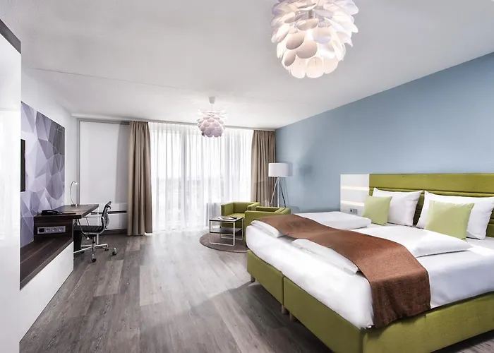 Western Frankfurt Airport 4*